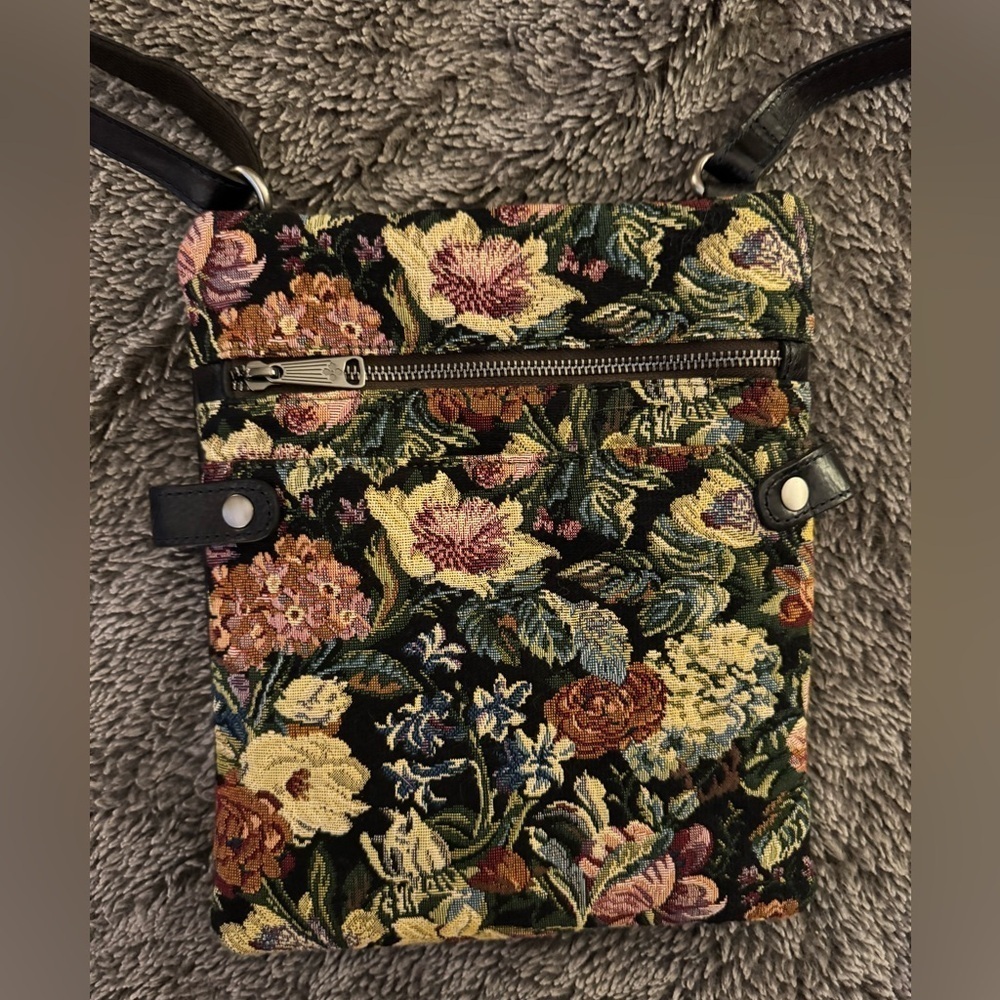 PATRICIA NASH Prizzi Crossbody Bag - Picture 12 of 13